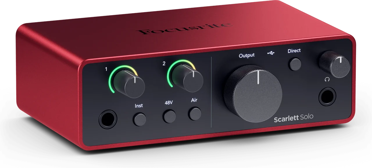 Focusrite Scarlett Solo 4th Gen vista dall’alto e frontalmente