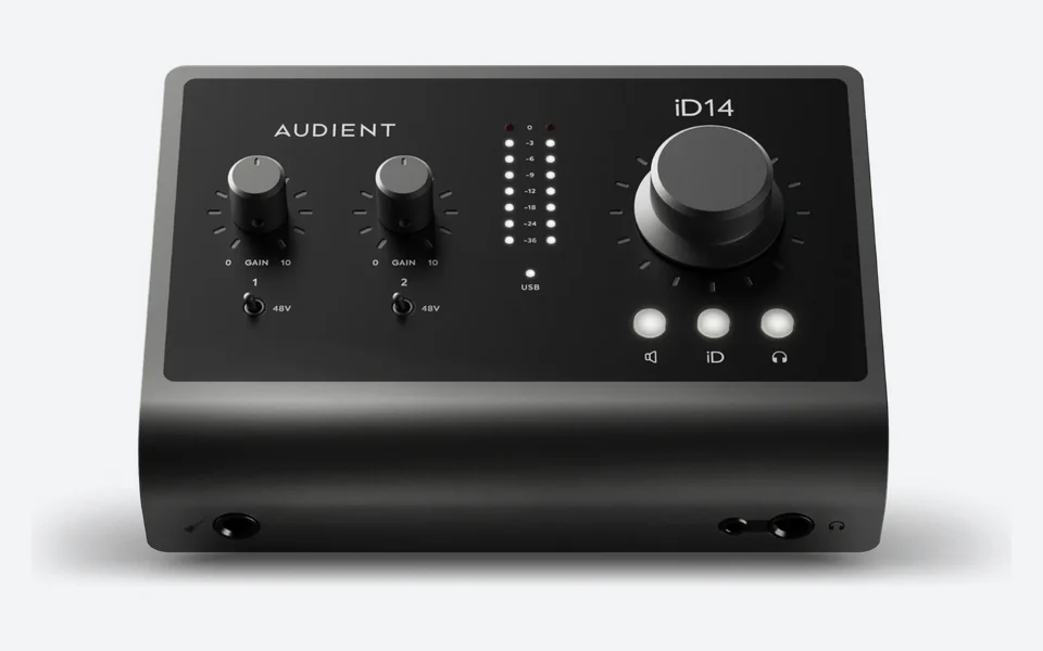 Audient iD14 MKII vista dall’alto e frontalmente